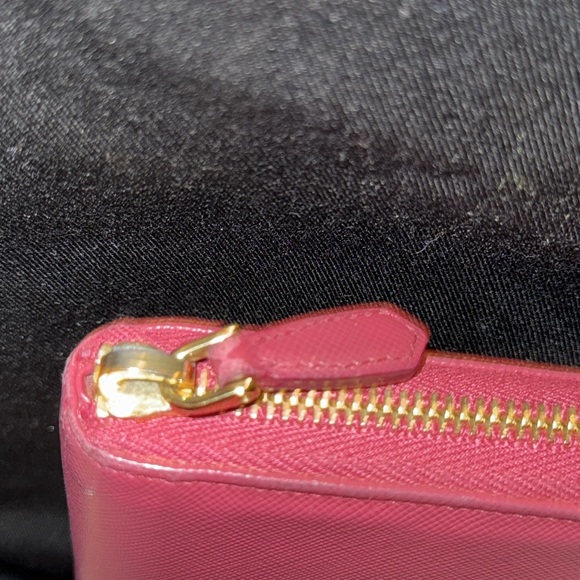 Prada zip around wallet - Picture 12 of 14